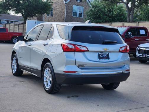Silver Ice Metallic 2021 Chevrolet Equinox 1LT