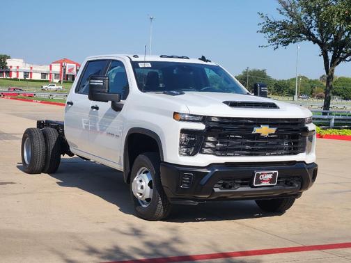 2026 Chevrolet Silverado 3500 WT