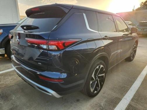 2022 Mitsubishi Outlander SE