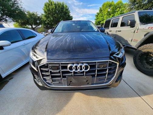 Mythos Black Metallic 2022 Audi Q8 55 Premium Plus