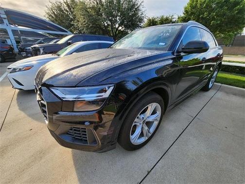 Mythos Black Metallic 2022 Audi Q8 55 Premium Plus