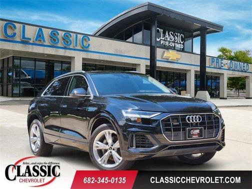 Mythos Black Metallic 2022 Audi Q8 55 Premium Plus
