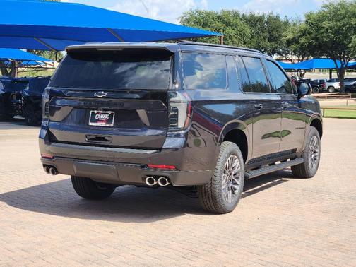 2026 Chevrolet Suburban Z71