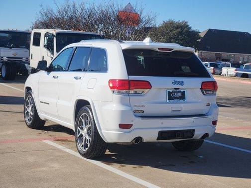 2020 Jeep Grand Cherokee Overland