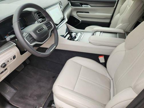 2023 Jeep Wagoneer Series III