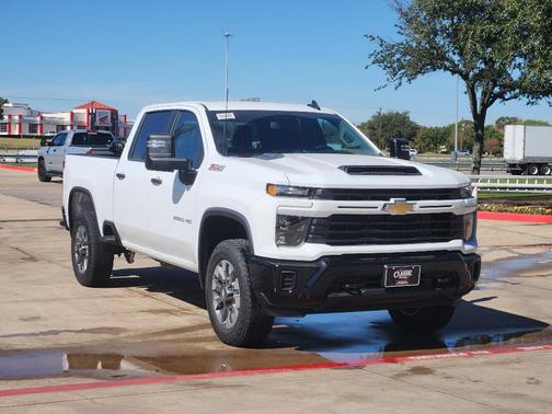 2026 Chevrolet Silverado 2500 Custom