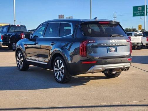 2022 Kia Telluride S