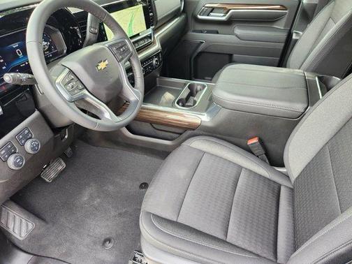 2025 Chevrolet Silverado 3500 LT