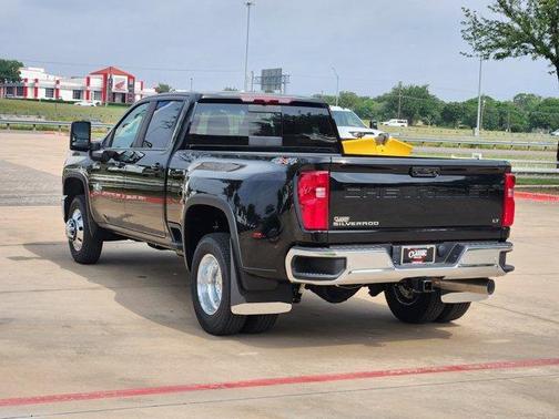 2025 Chevrolet Silverado 3500 LT
