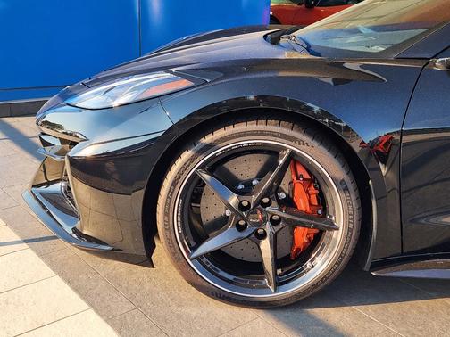 2025 Chevrolet Corvette E-Ray