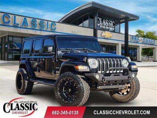 Black Clearcoat 2020 Jeep Wrangler Unlimited Sahara