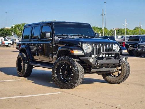 Black Clearcoat 2020 Jeep Wrangler Unlimited Sahara
