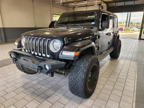 Black Clearcoat 2020 Jeep Wrangler Unlimited Sahara