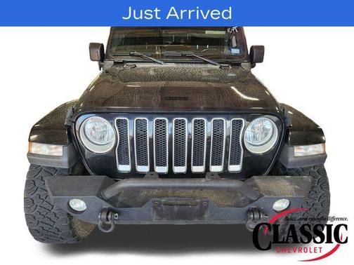 Black Clearcoat 2020 Jeep Wrangler Unlimited Sahara
