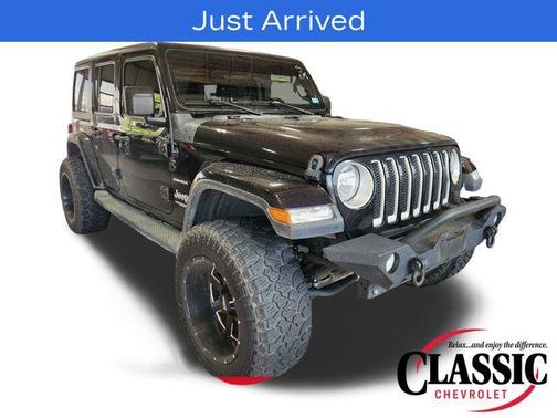Black Clearcoat 2020 Jeep Wrangler Unlimited Sahara