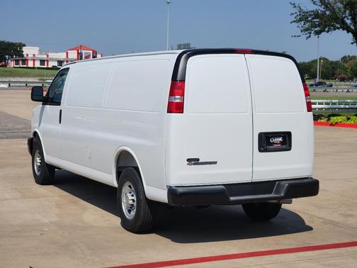 2025 Chevrolet Express 3500 Work Van