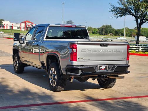 2026 Chevrolet Silverado 2500 Custom
