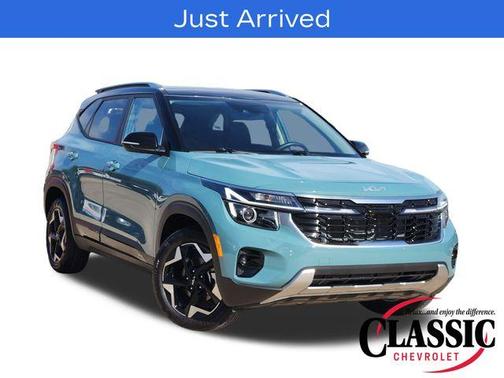 Blue / Black 2025 Kia Seltos S