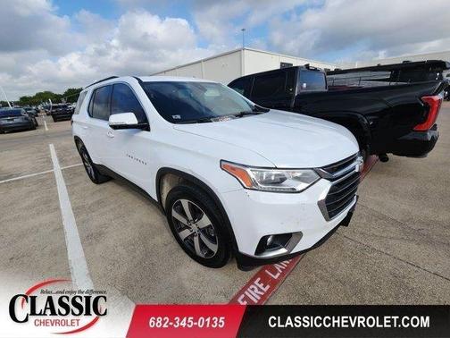 Summit White 2020 Chevrolet Traverse LT Leather