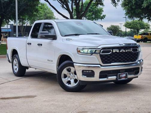 Bright White Clearcoat 2025 RAM 1500 Big Horn/Lone Star