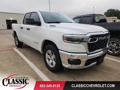 Bright White Clearcoat 2025 RAM 1500 Big Horn/Lone Star