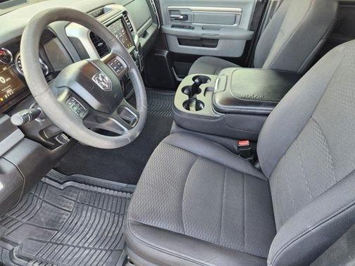 Bright White Clearcoat 2019 RAM 1500 Classic Warlock