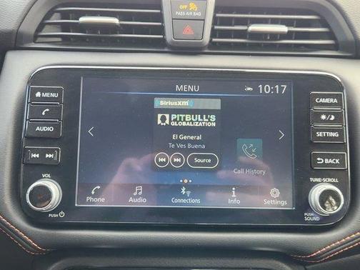 2024 Nissan Versa 1.6 SR