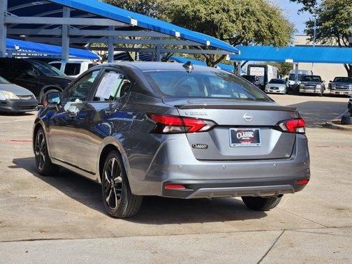 2024 Nissan Versa 1.6 SR