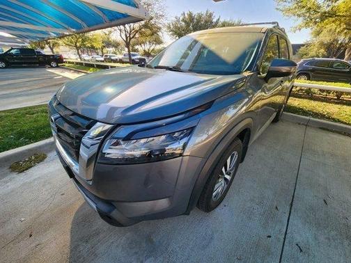 Gun Metallic 2024 Nissan Pathfinder SL