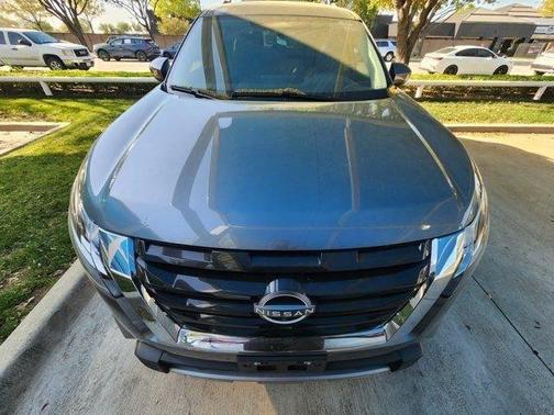 Gun Metallic 2024 Nissan Pathfinder SL