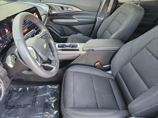 Black 2025 Chevrolet Equinox EV LT 1