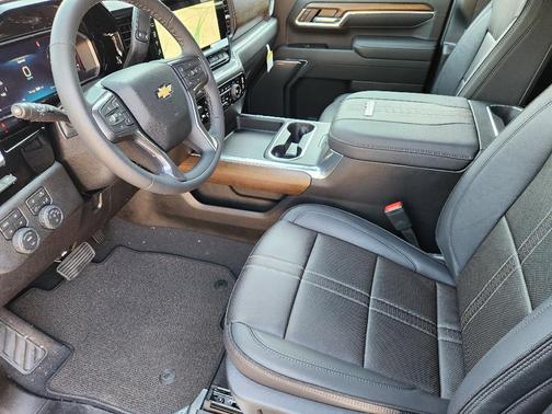 2026 Chevrolet Silverado 3500 High Country