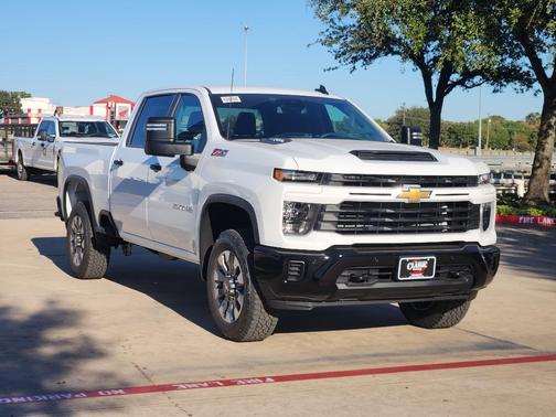 2026 Chevrolet Silverado 2500 Custom