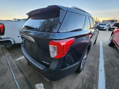 2023 Ford Explorer Platinum