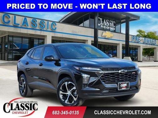 Mosaic Black Metallic 2024 Chevrolet Trax 1RS