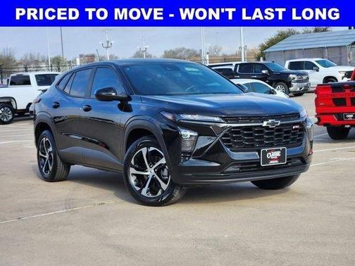 Mosaic Black Metallic 2024 Chevrolet Trax 1RS