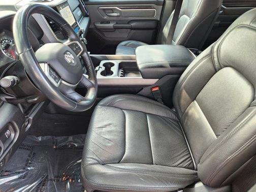 Bright White Clearcoat 2022 RAM 1500 Big Horn