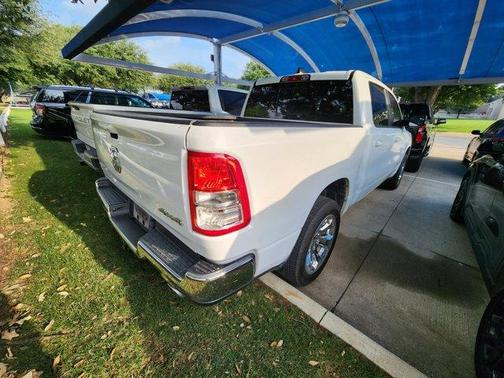Bright White Clearcoat 2022 RAM 1500 Big Horn