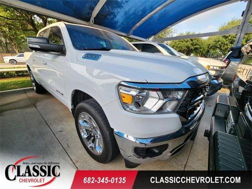 Bright White Clearcoat 2022 RAM 1500 Big Horn