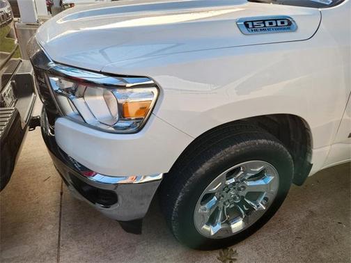 Bright White Clearcoat 2022 RAM 1500 Big Horn