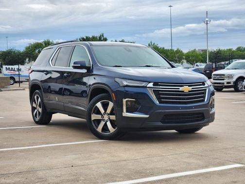 Northsky Blue Metallic 2023 Chevrolet Traverse LT Leather