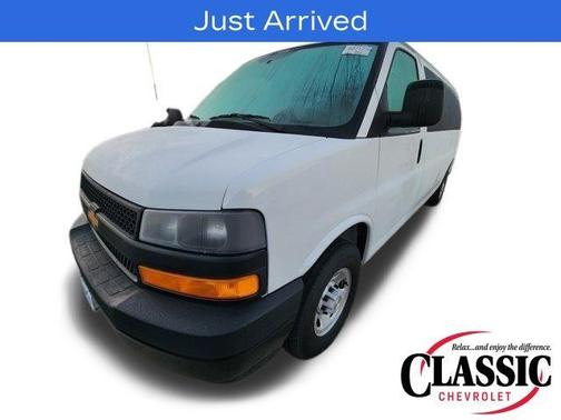 2025 Chevrolet Express 3500 LS