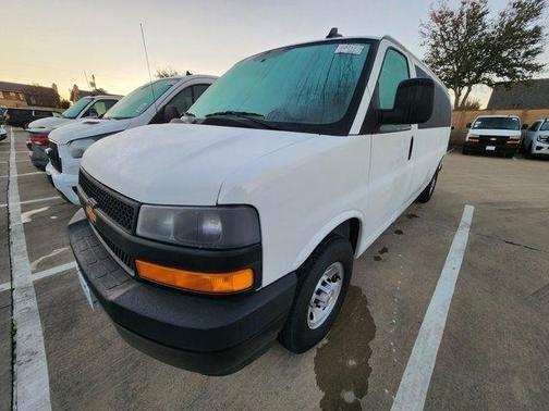 2025 Chevrolet Express 3500 LS