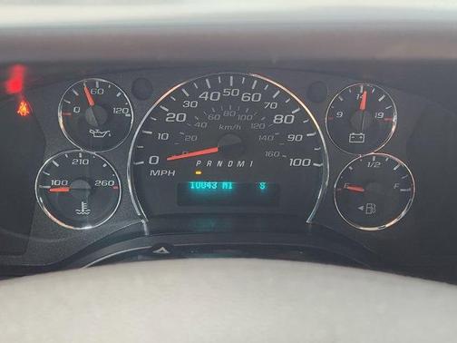 2025 Chevrolet Express 3500 LS