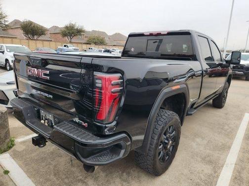 2024 GMC Sierra 2500 AT4