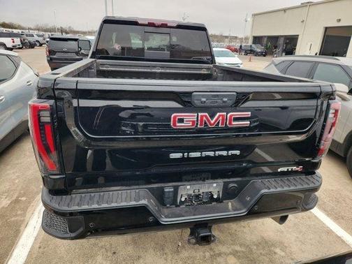 2024 GMC Sierra 2500 AT4