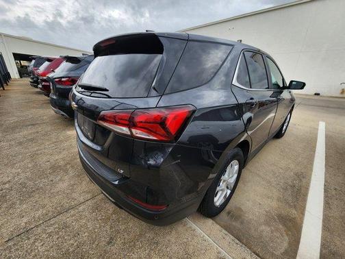 Gray 2022 Chevrolet Equinox 1LT