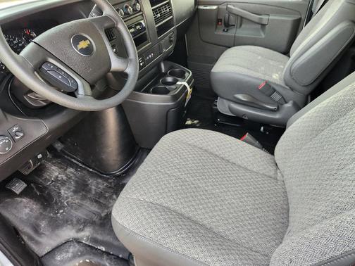 2025 Chevrolet Express 2500 Work Van