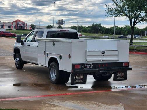 2025 Chevrolet Silverado 3500 WT