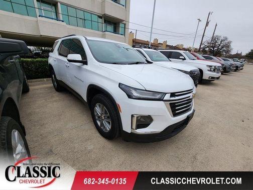 2022 Chevrolet Traverse LT Cloth
